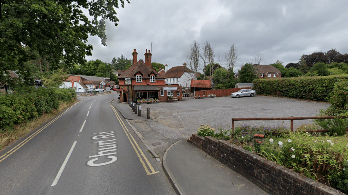 Kebab van applies for permit to operate outside Churt village pub on